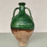 Carafe en grès vert