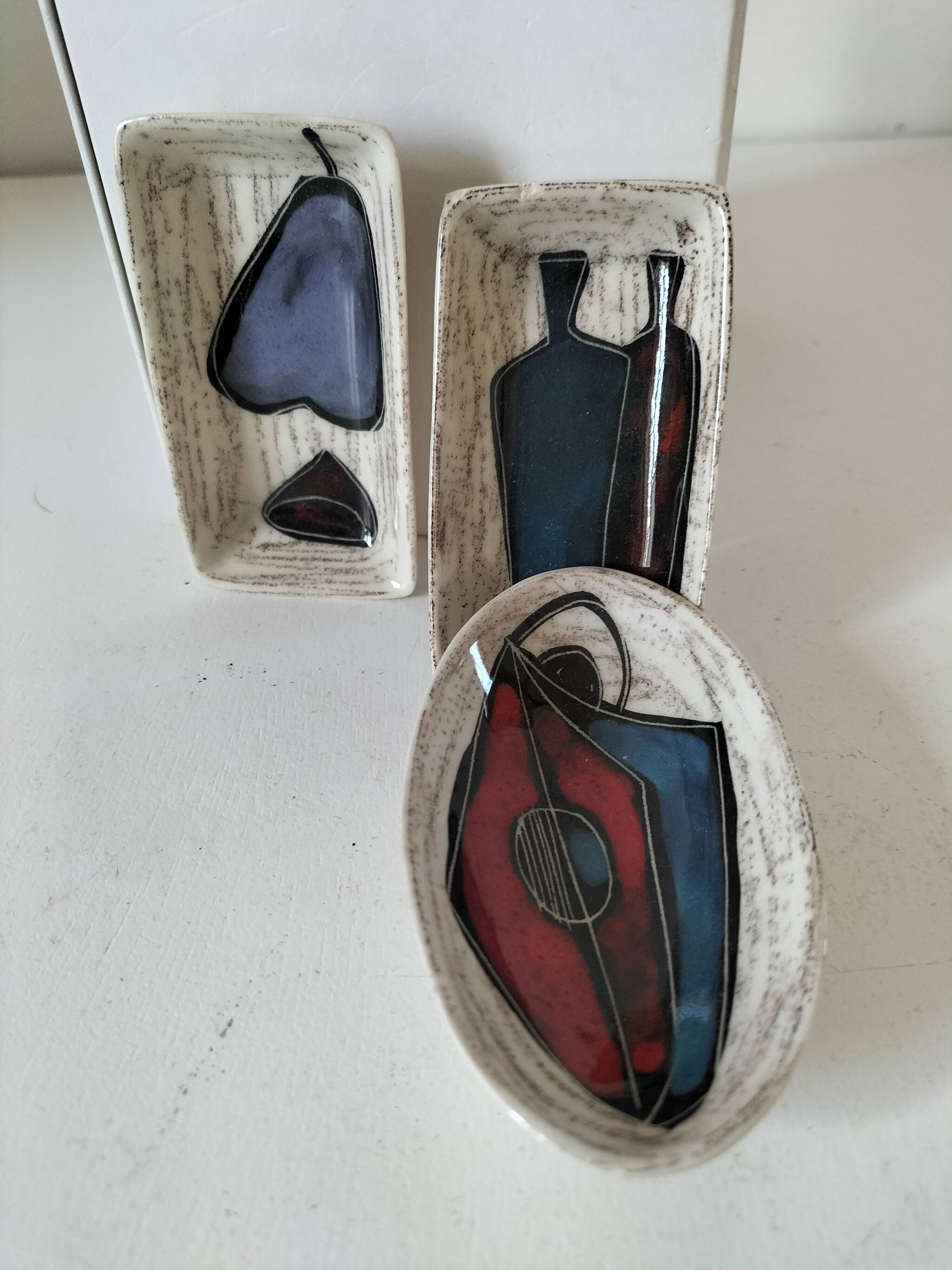 Trio of decorative glazed ceramic bowls – Italy, 1960s