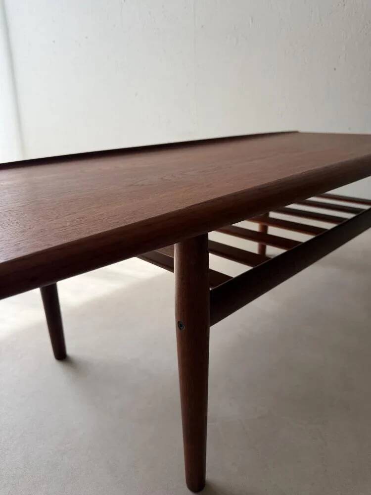 Grete Jalk teak coffee table Glostrup Møbelfabrik 1960s