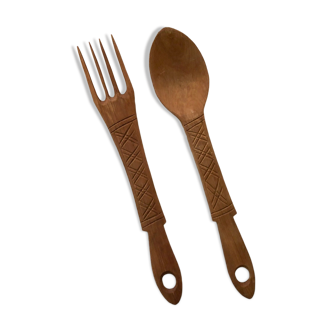 Wooden salad cutlery