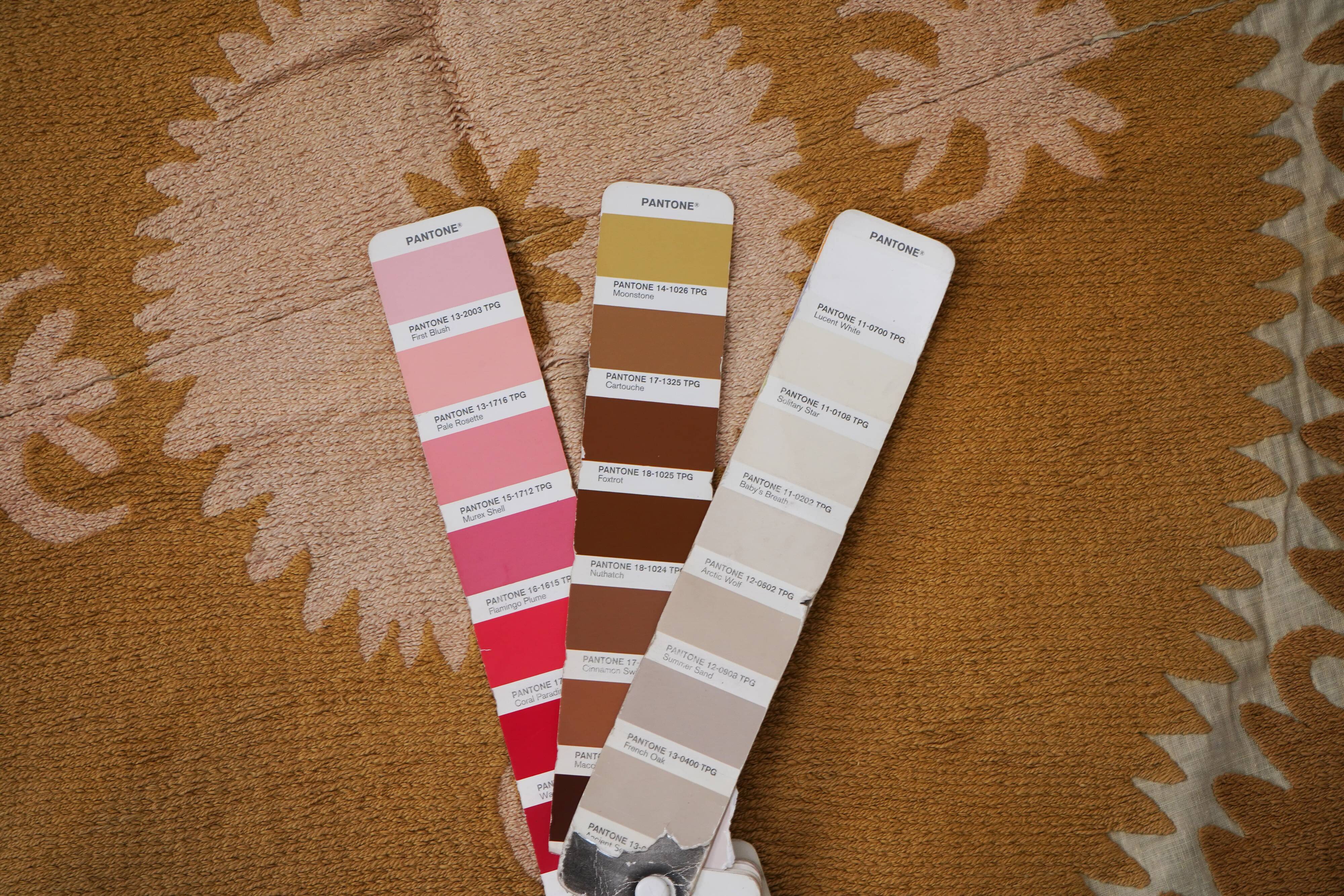 Hand-knotted rug, vintage Turkish rug 133x158 cm