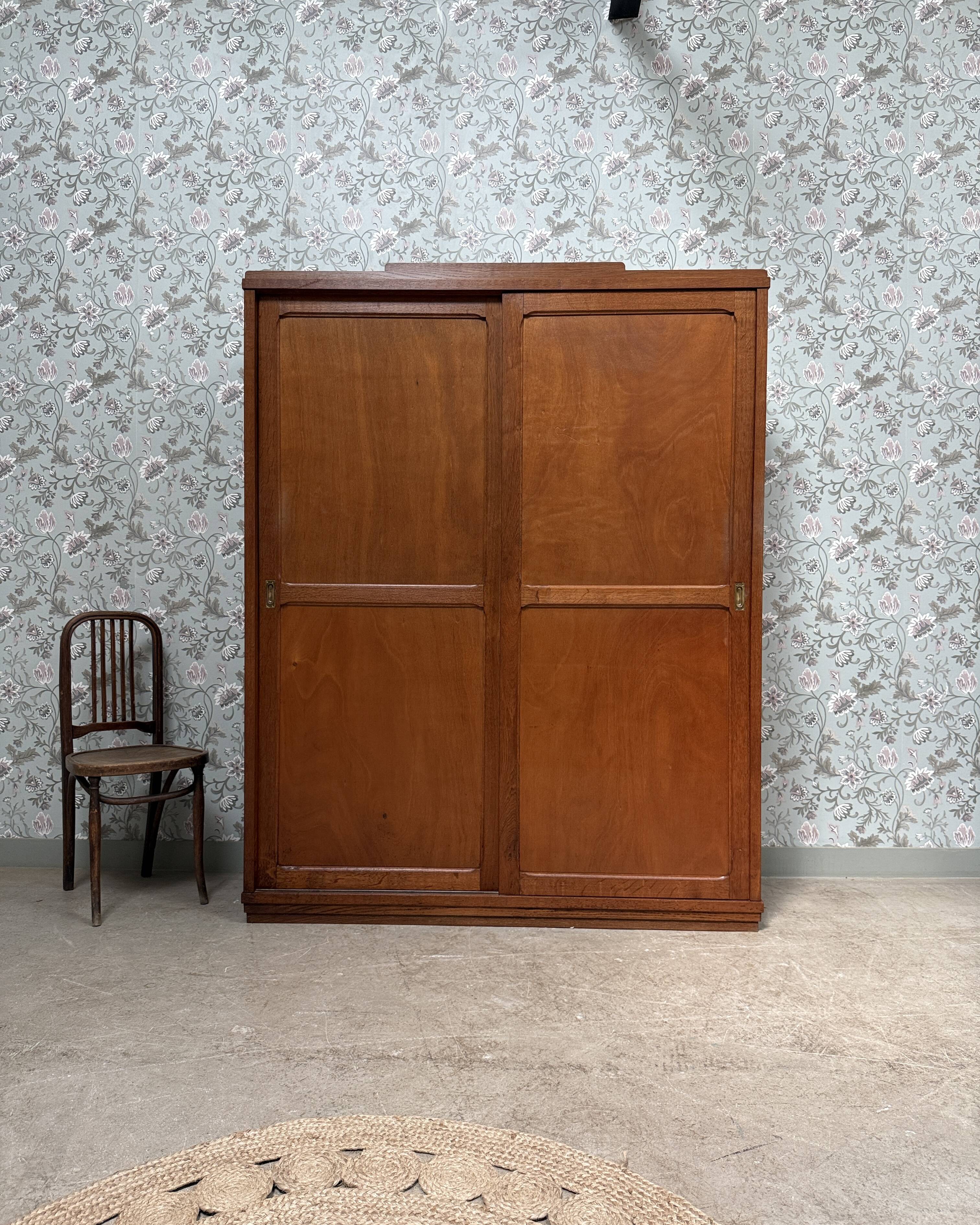 Large Parisian wardrobe with sliding doors