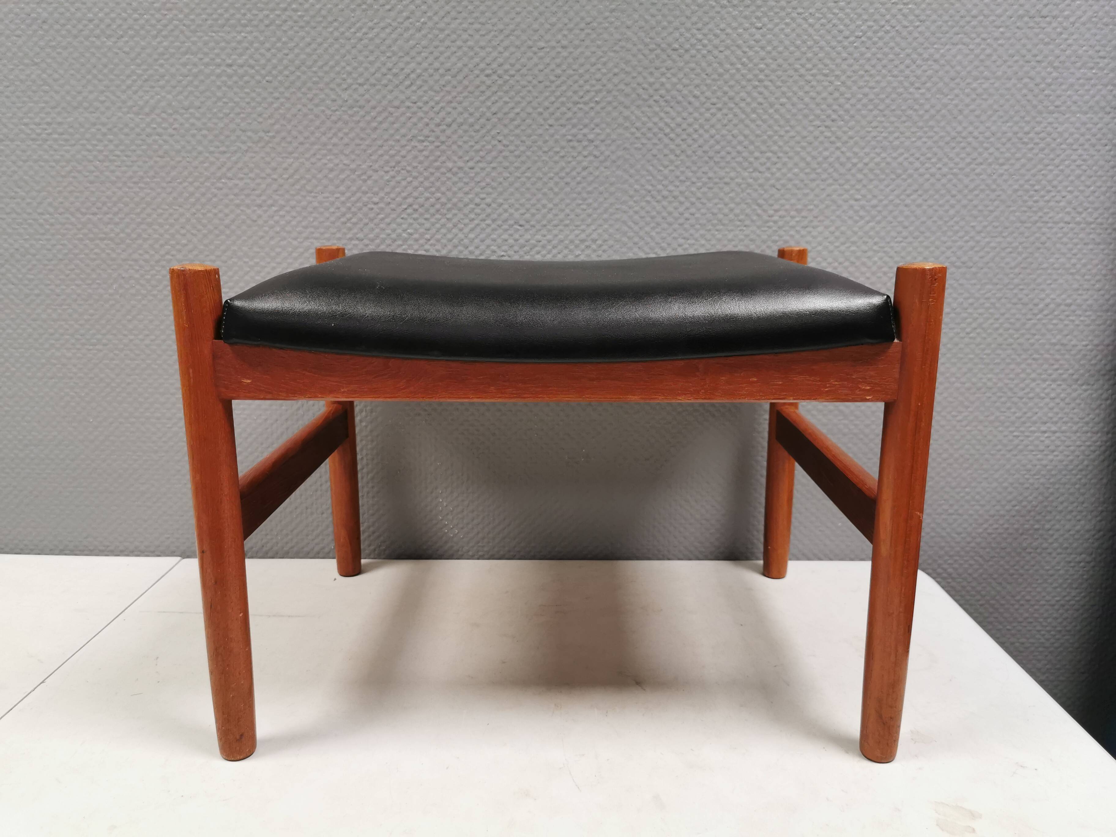 Danish Teak Footstool, Black Skai Leather, 1960s Spøttrup Design