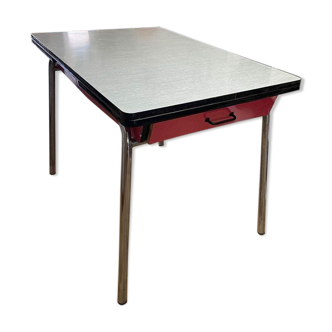 Table formica
