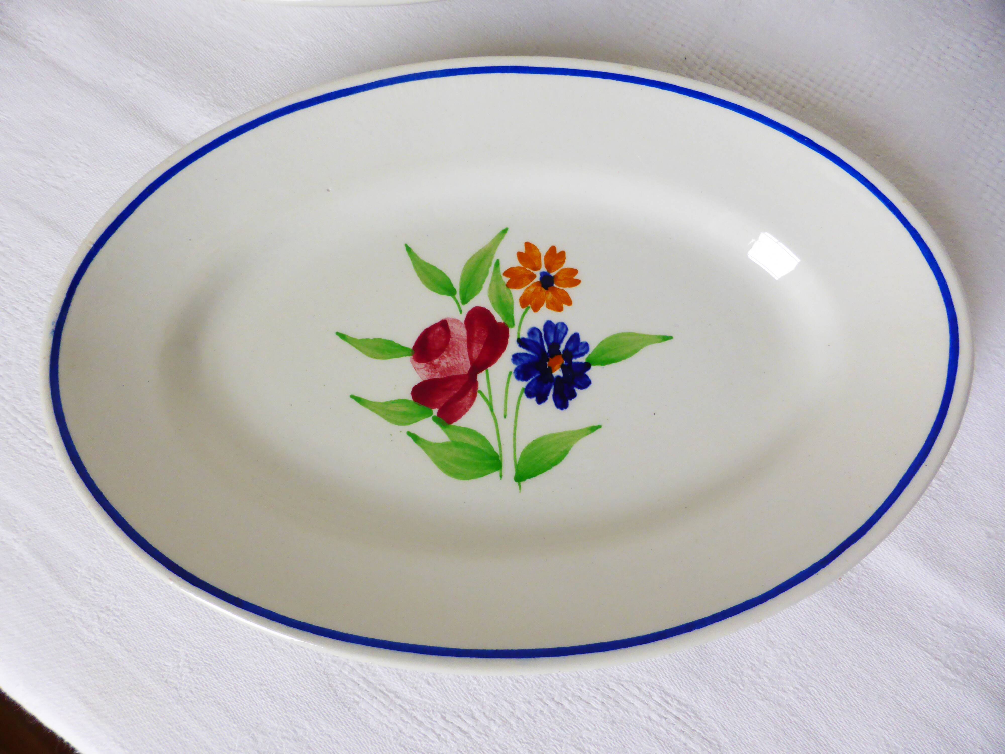 2 vintage Badonviller dishes