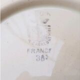 Empty pocket, flat, ceramic plate of Sarreguemines