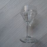 Set de 8 anciens verres à liqueur