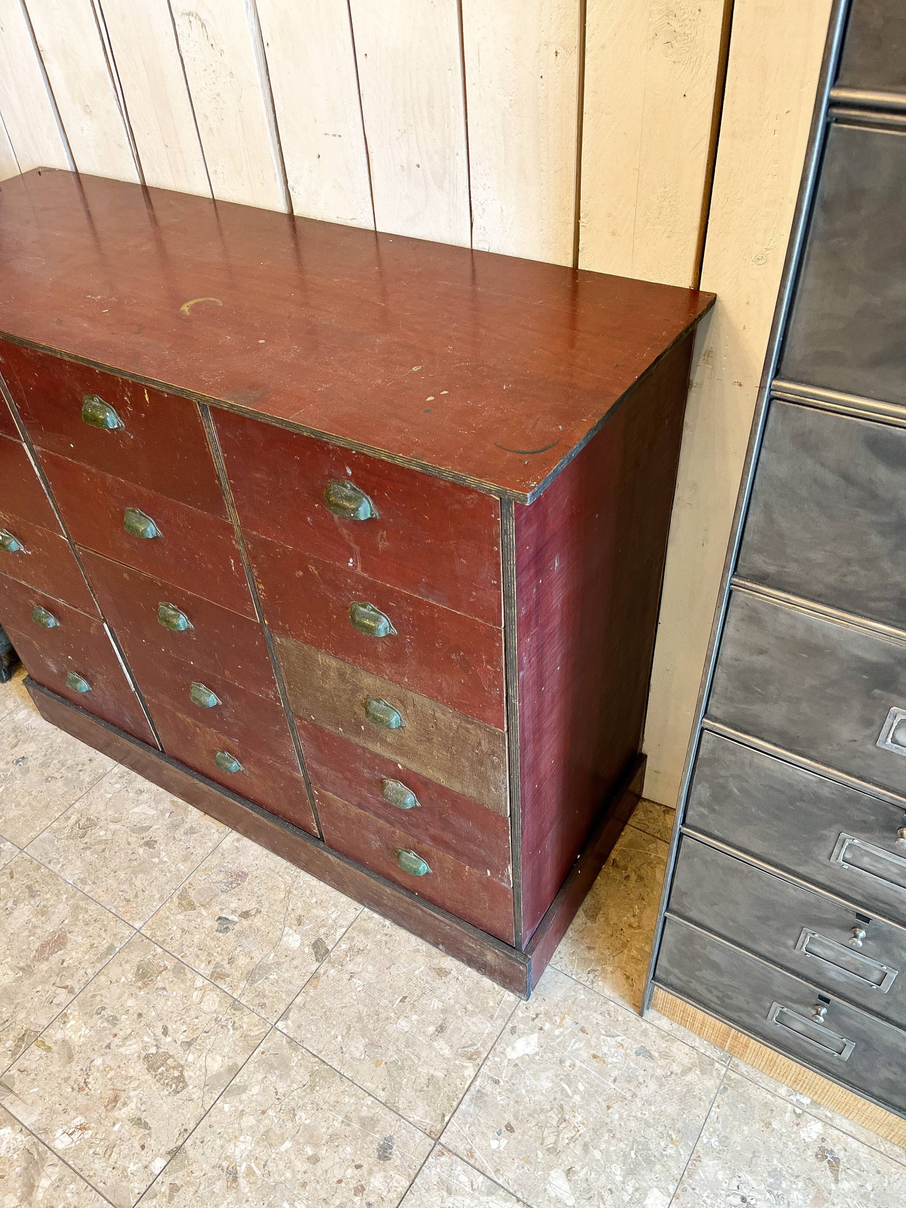 Workshop trade furniture patina red patina