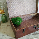 Old case The favorite metal handle