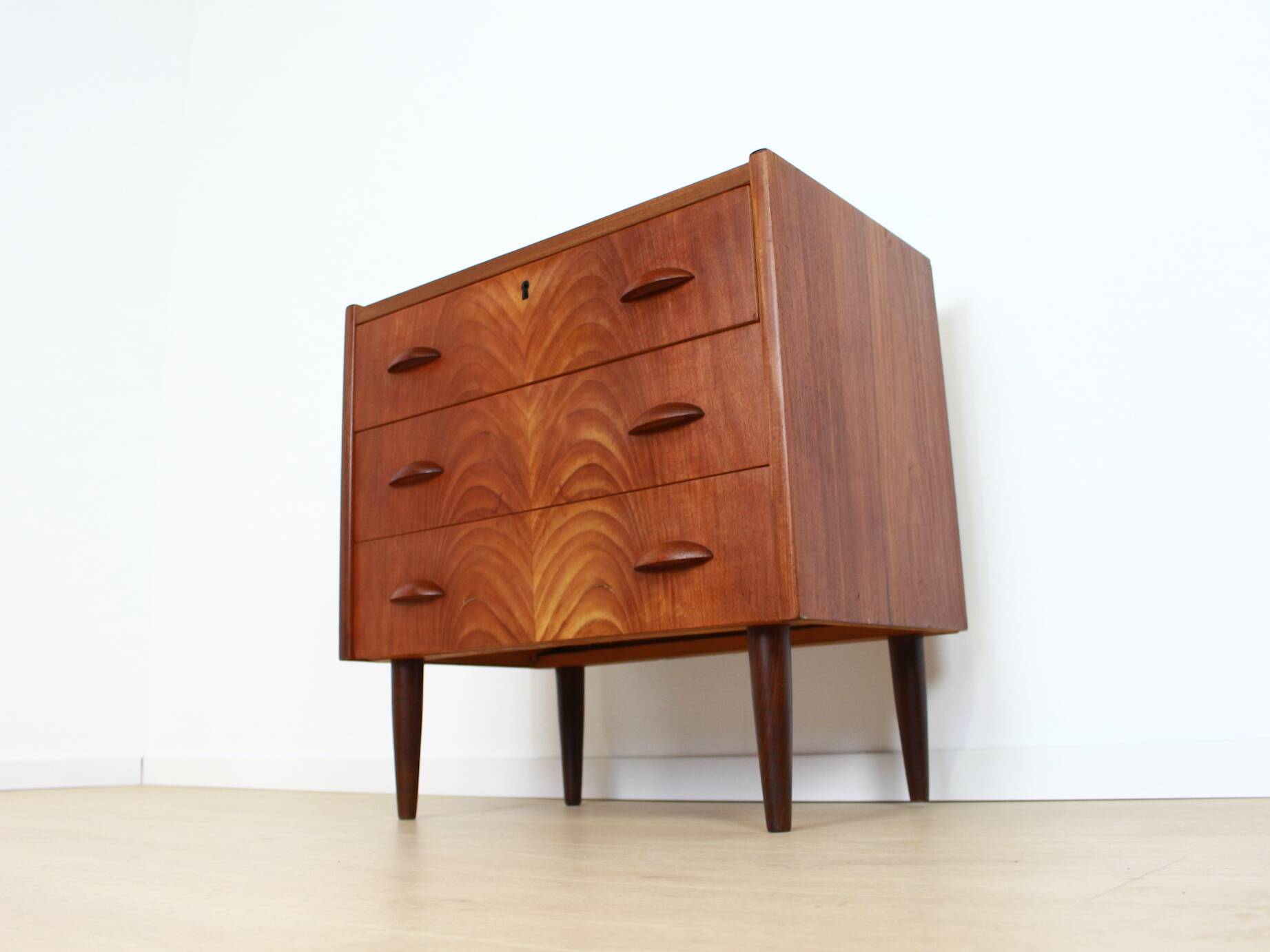 Vintage teak chest of drawers