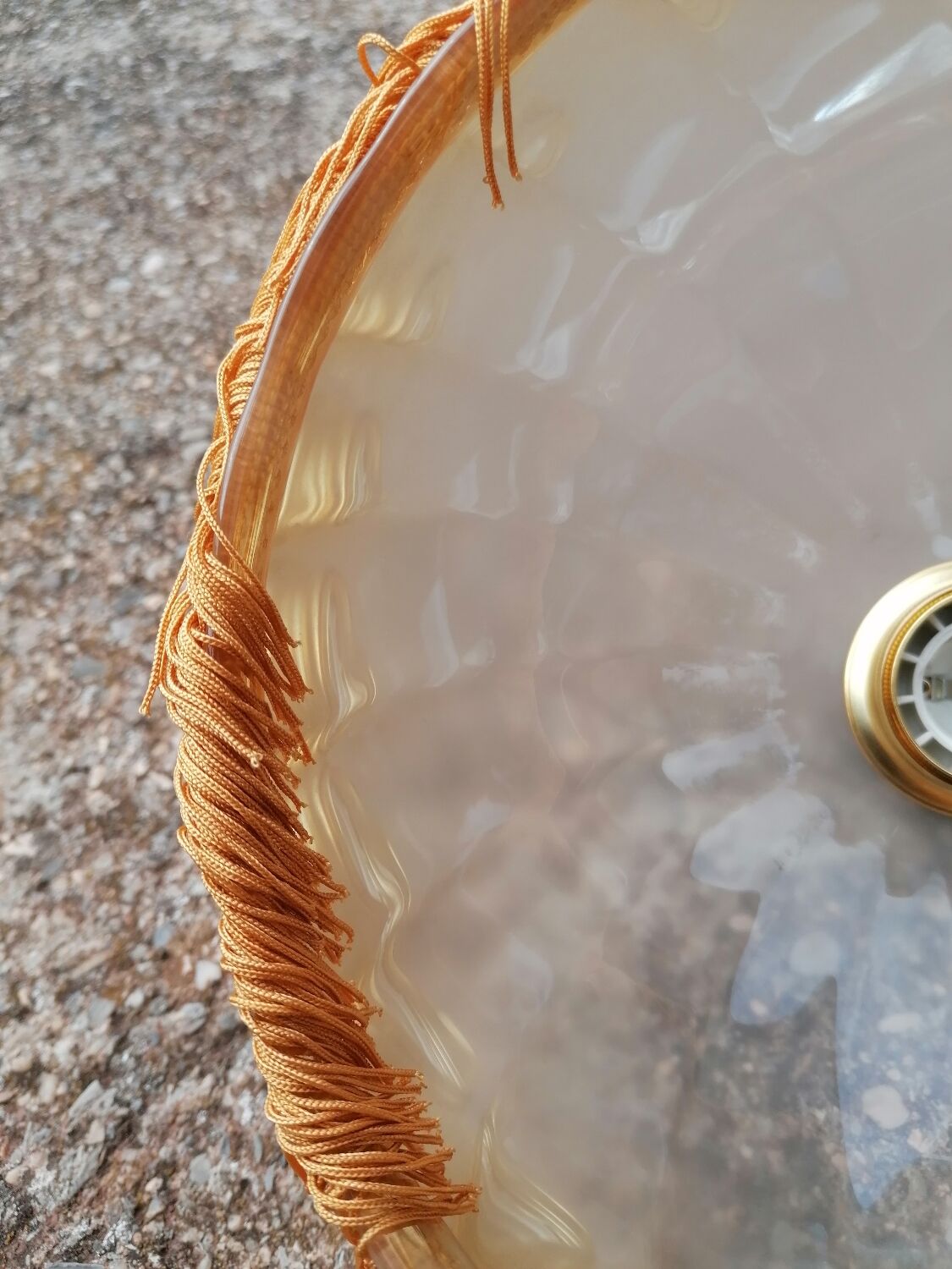 Vintage suspension with frosted glass fringes.