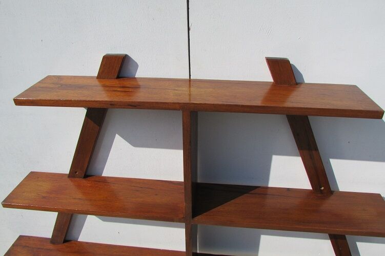 Massive teak pyramidal shelf