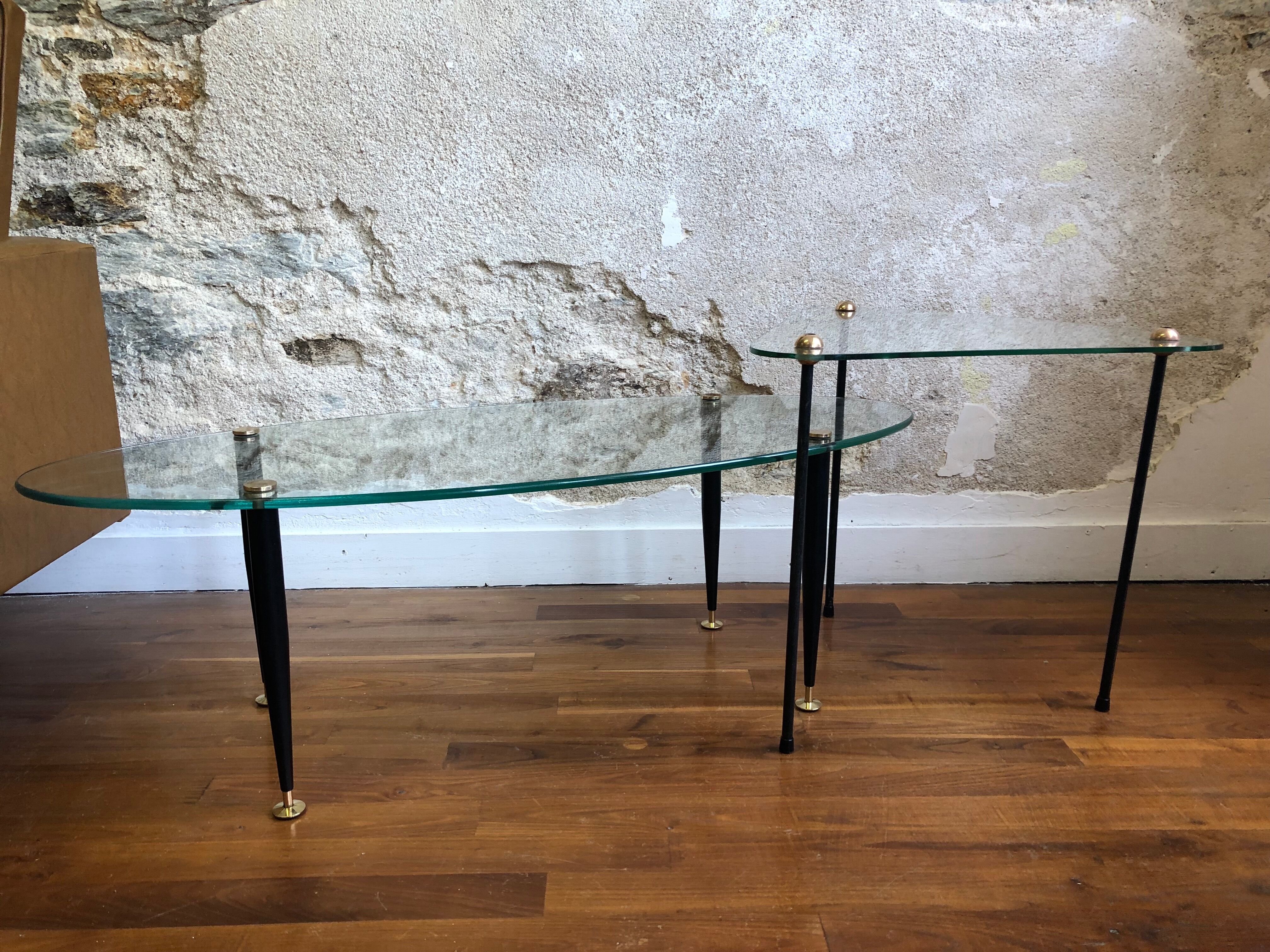 Set of trundle coffee tables in glass and brass