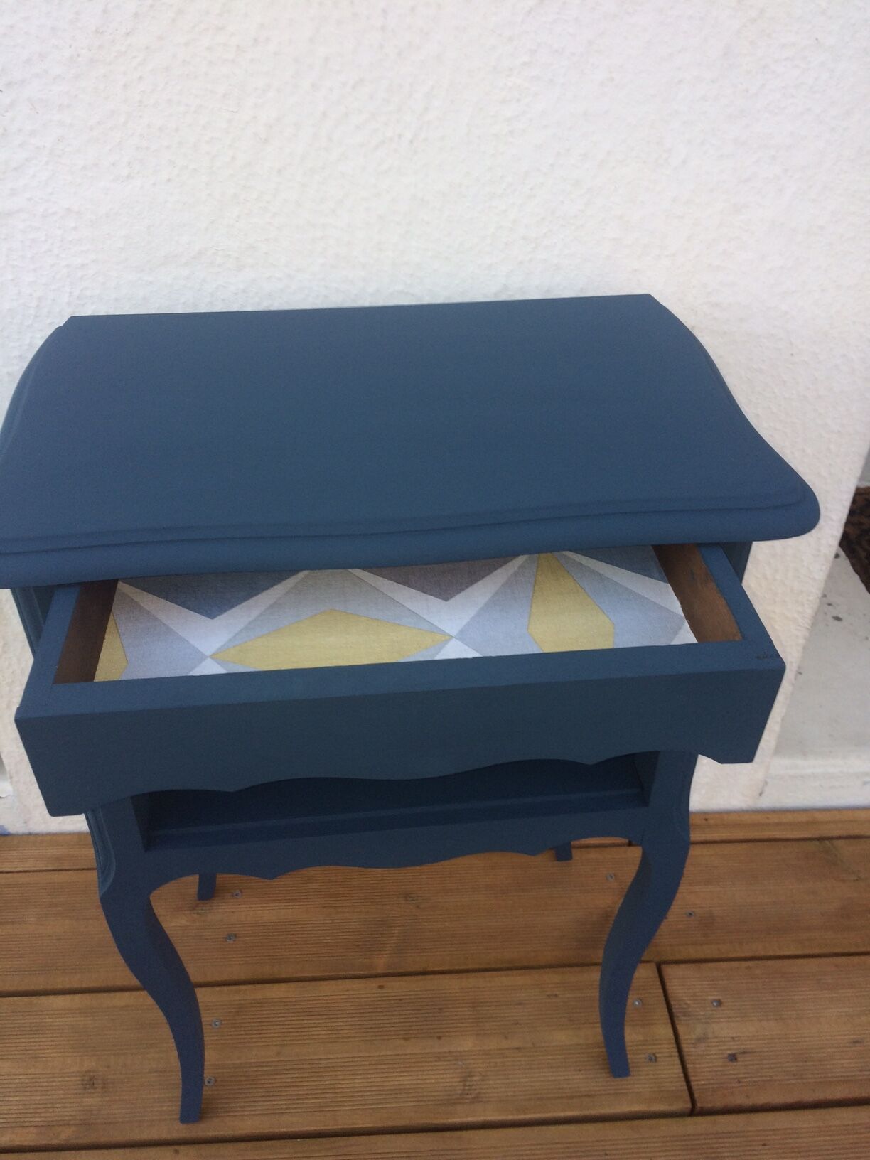 Bedside table