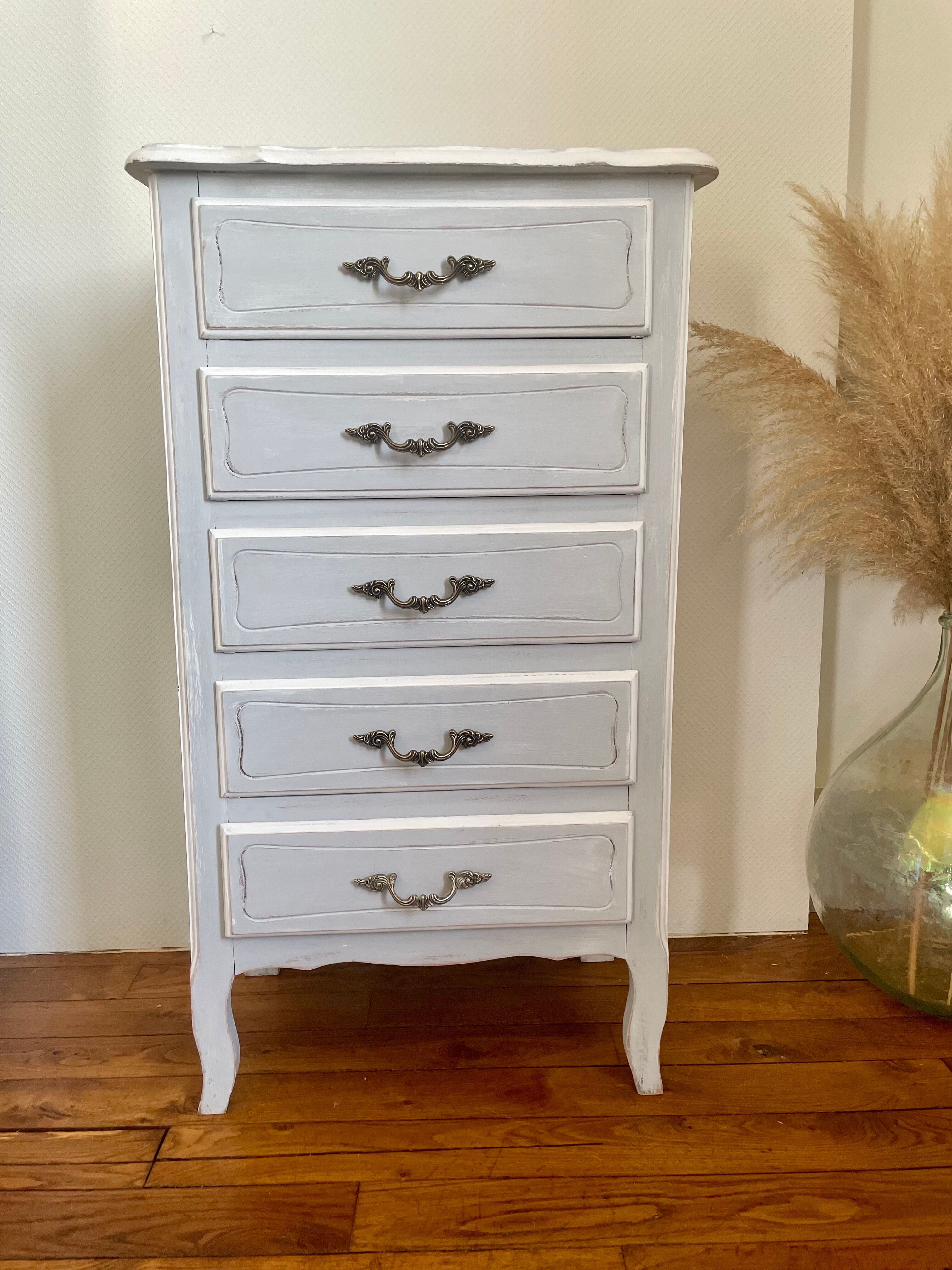 Ragpicker patina gray and white old