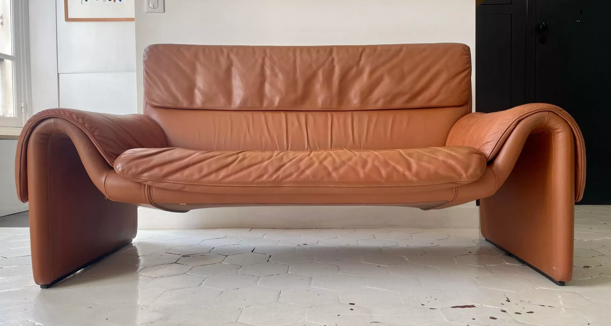Tawny leather sofa De Sede "2011", Switzerland 1980