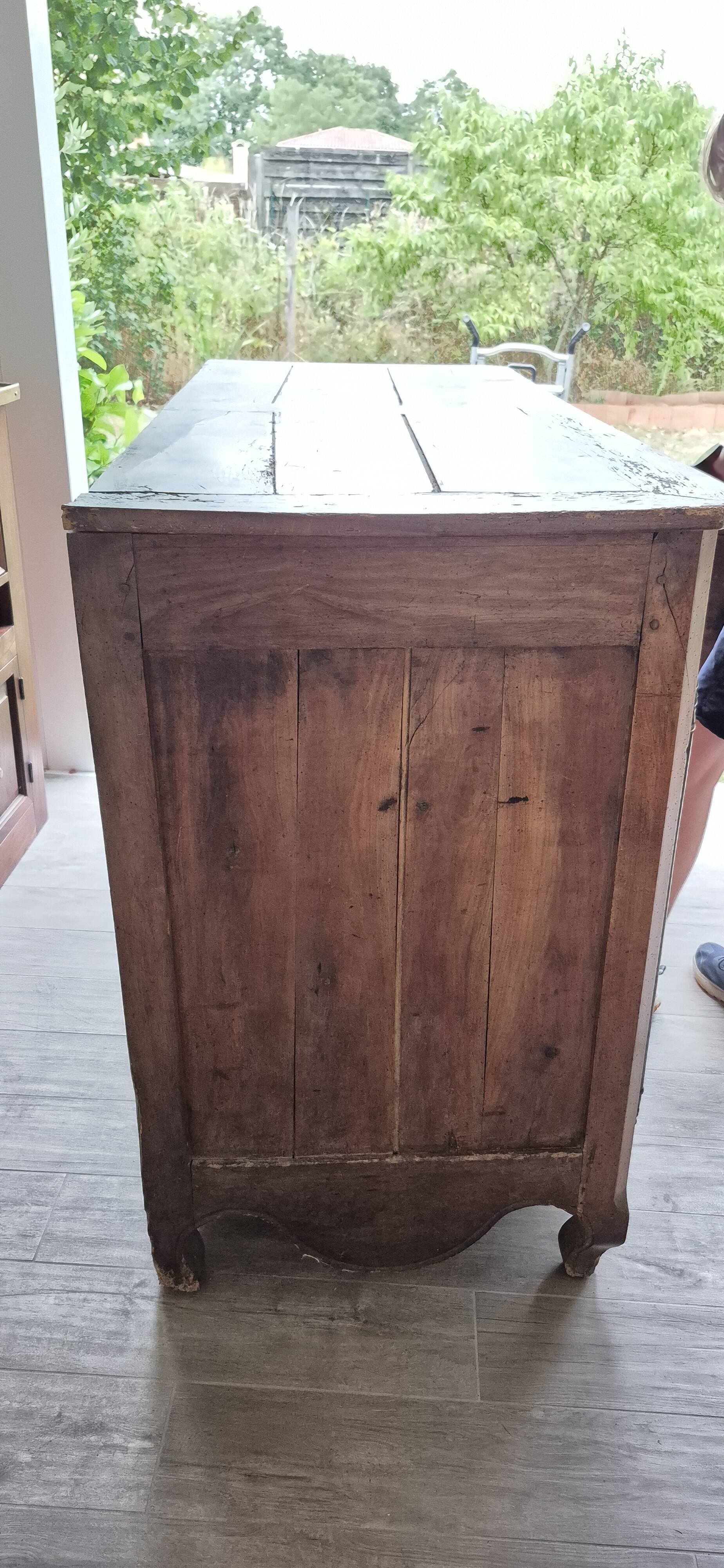 Massive buffet from the 19th century