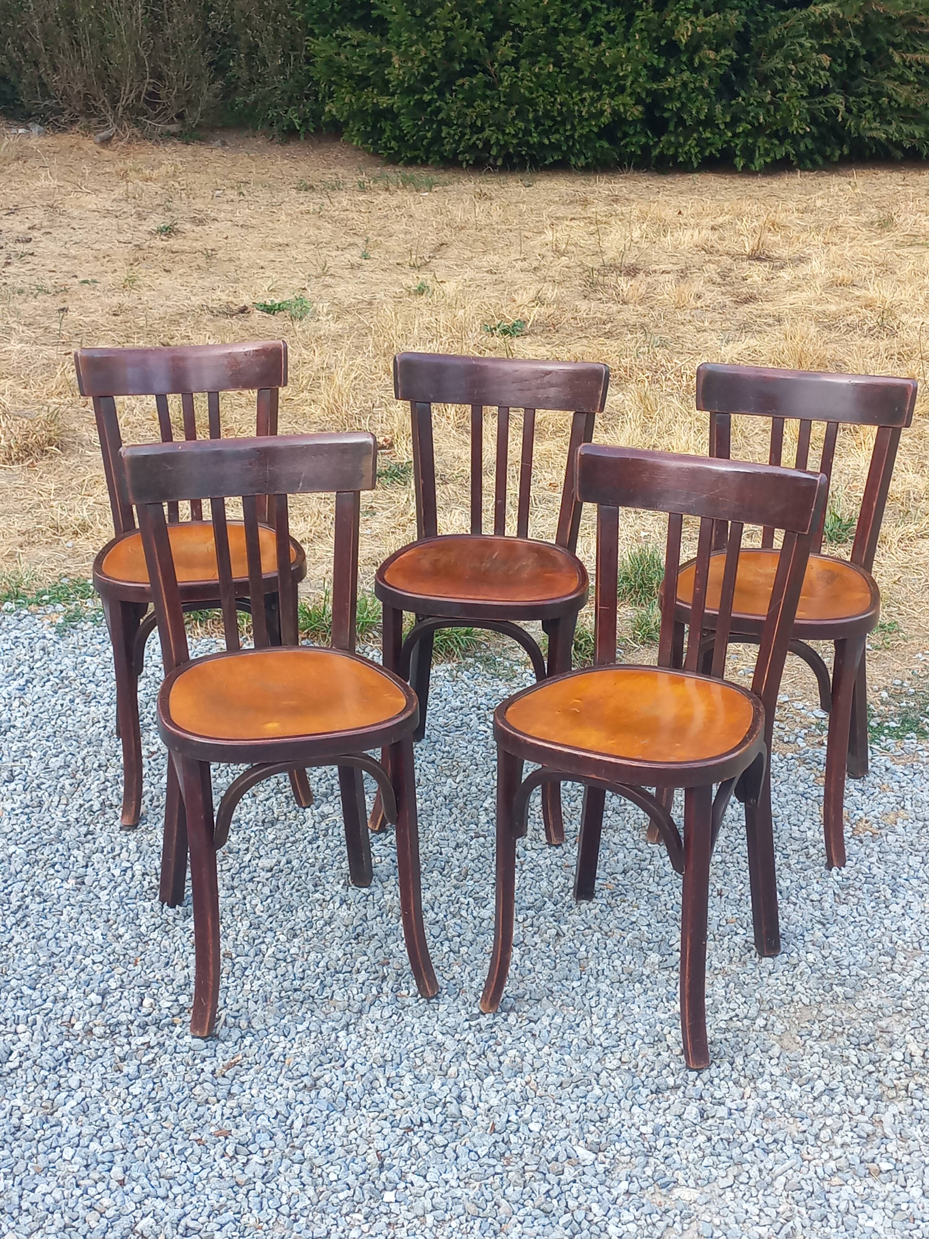 Set de 5 chaises de bistrot anciennes
