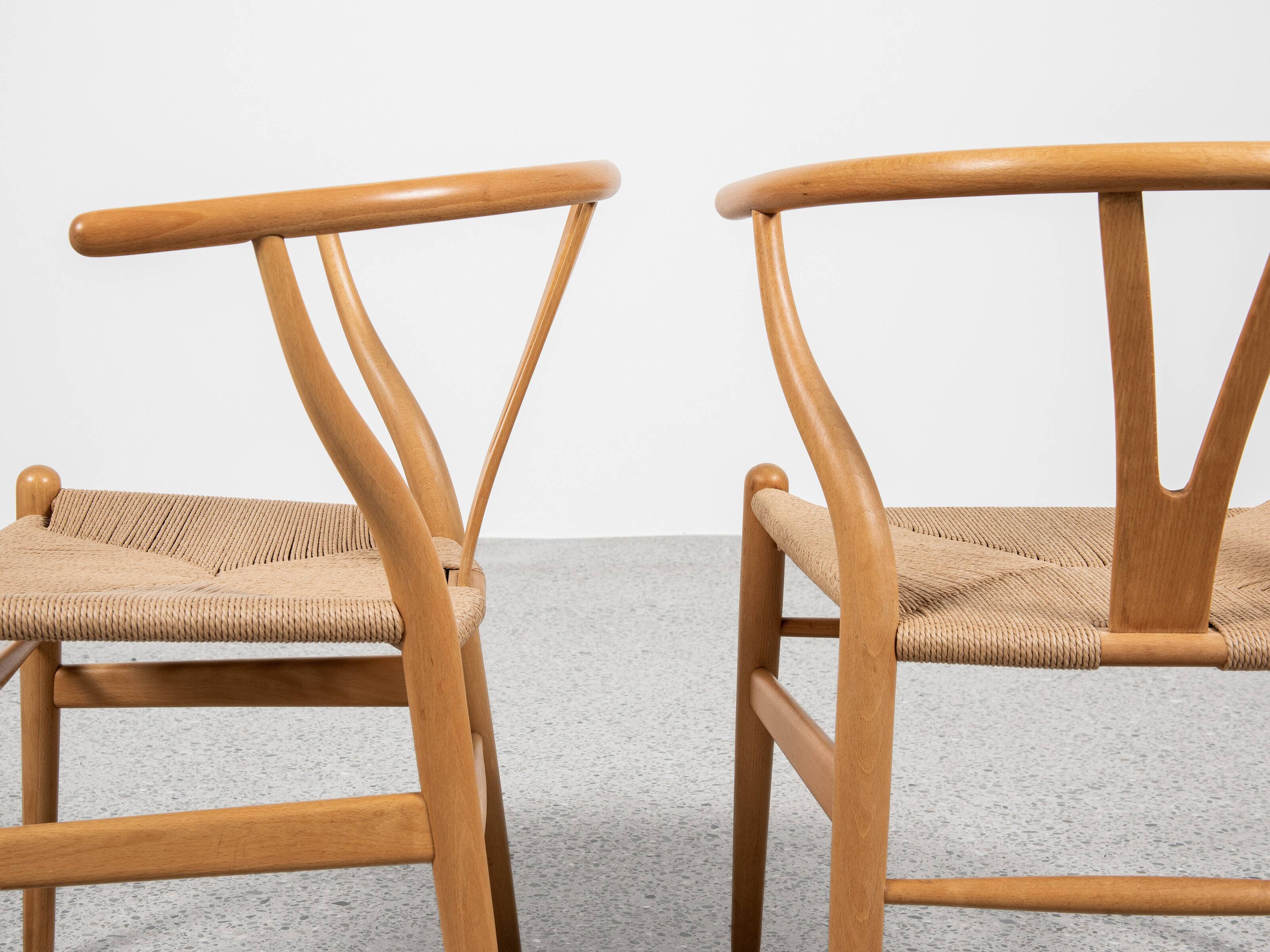 Midcentury pair of original Wishbone Chairs by Hans Wegner for Carl Hansen & Søn