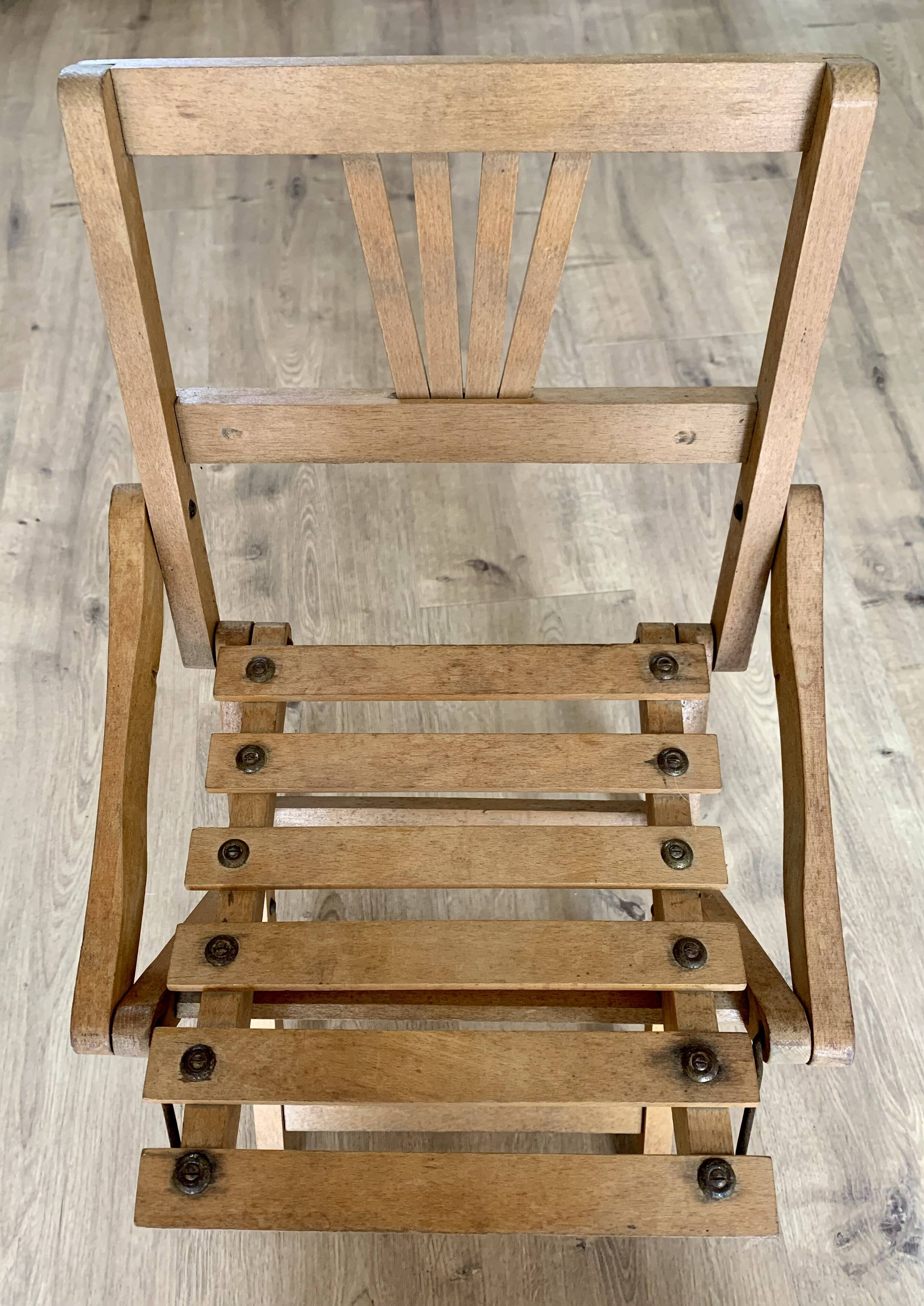 Set of 2 folding chairs for children from the 50s/60s