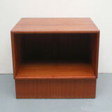 1960s nightstand i teak