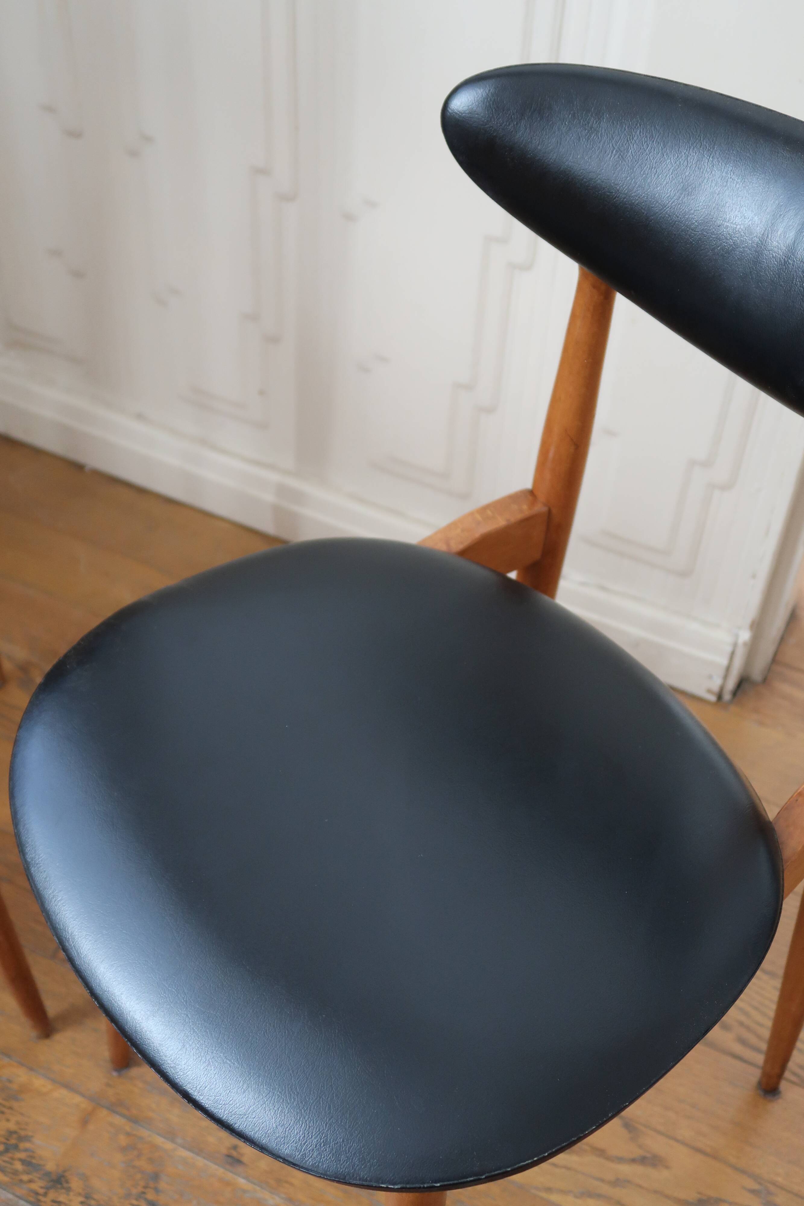 Pair of Licorne chairs by Baumann