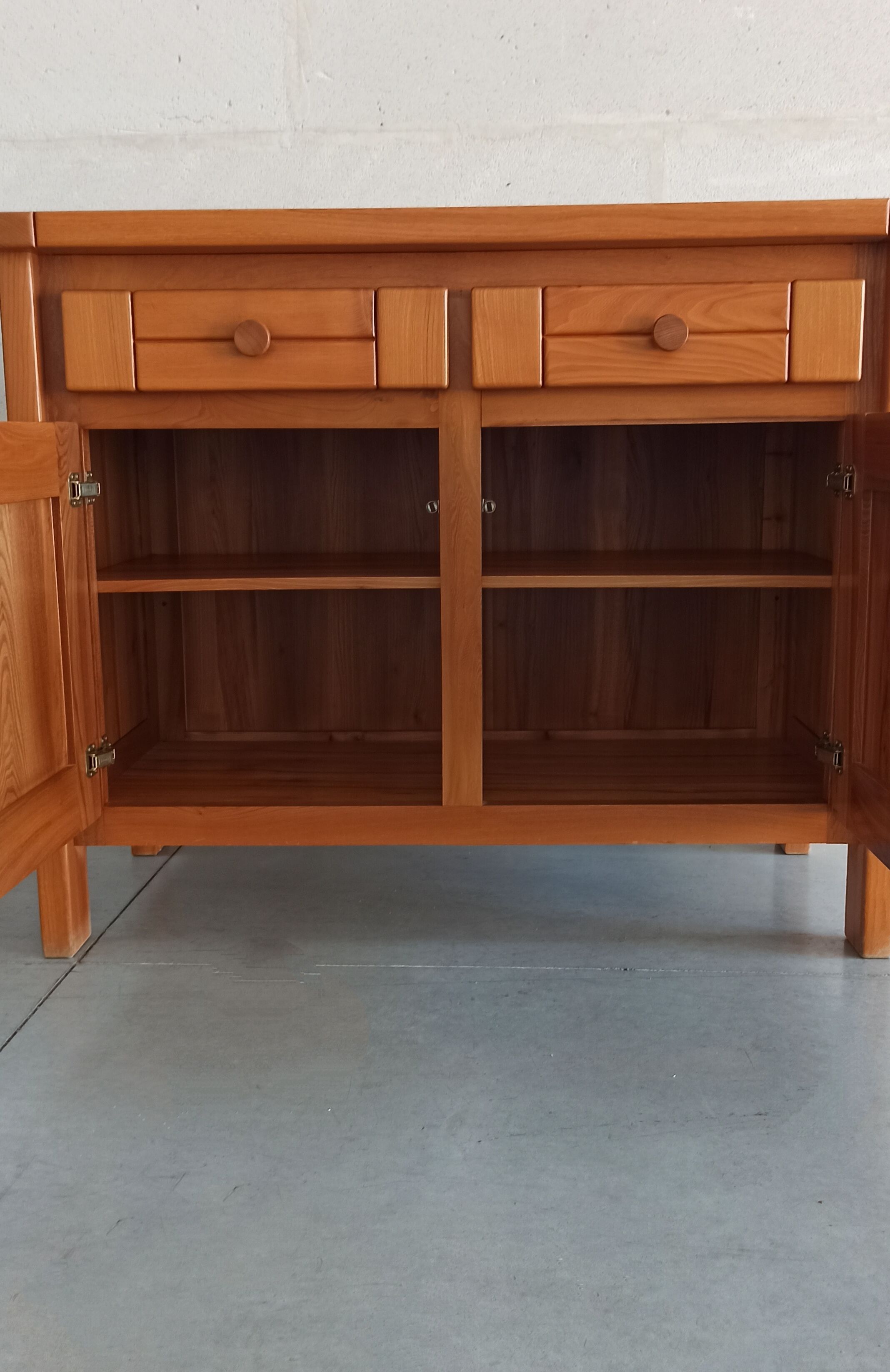 Elm sideboard Maison Regain, 80's
