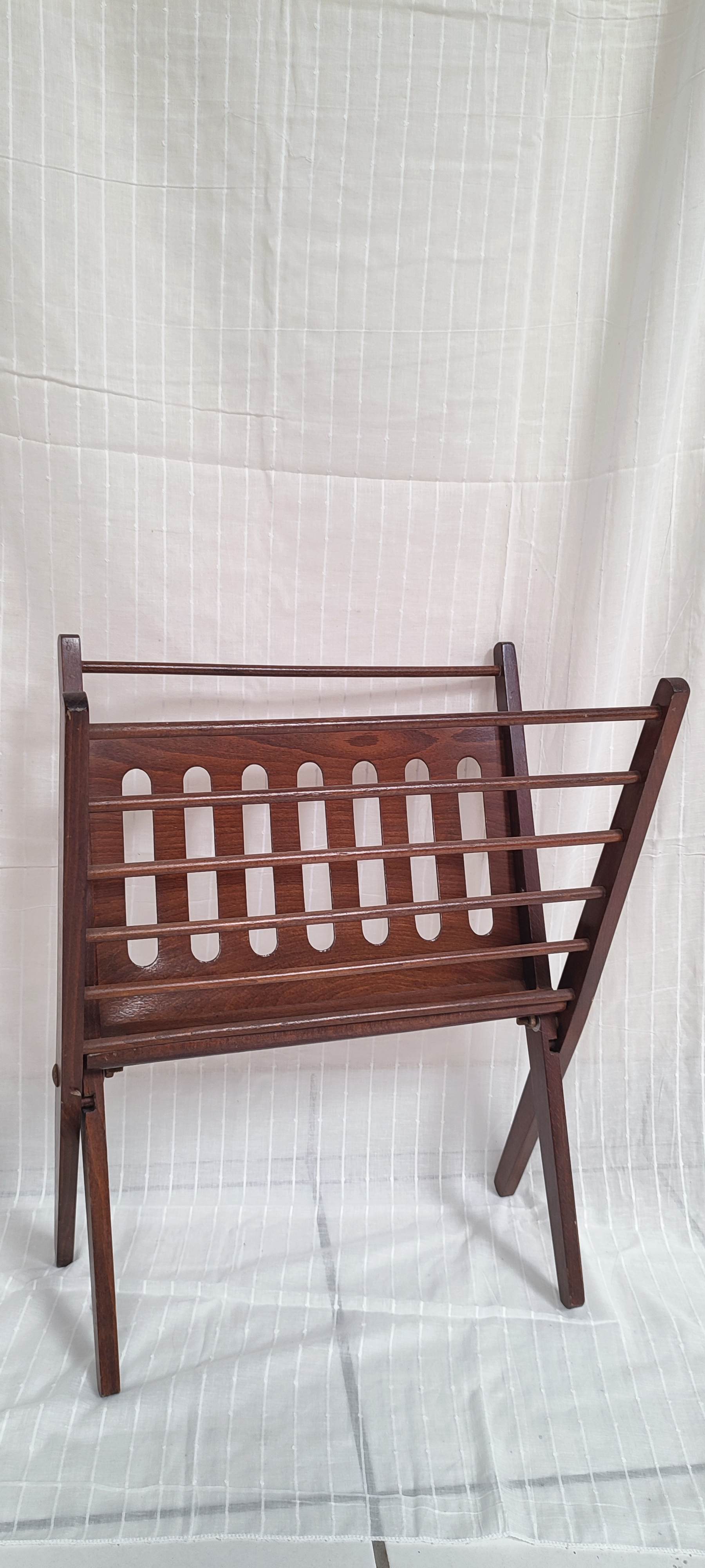 Folding magazine holder by Cees Braakman for Pastoe around 1960