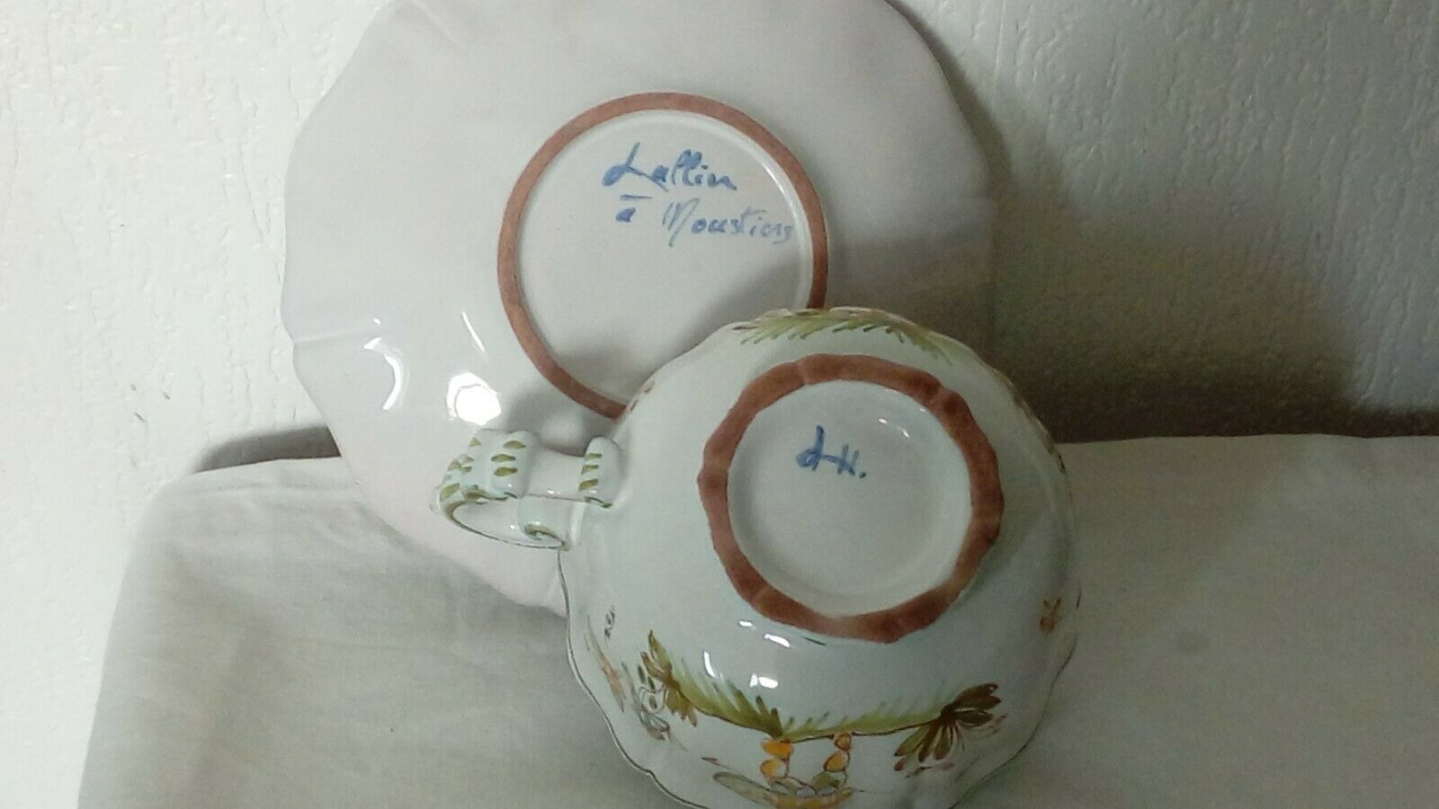 Lallier moustier faience mustache cup