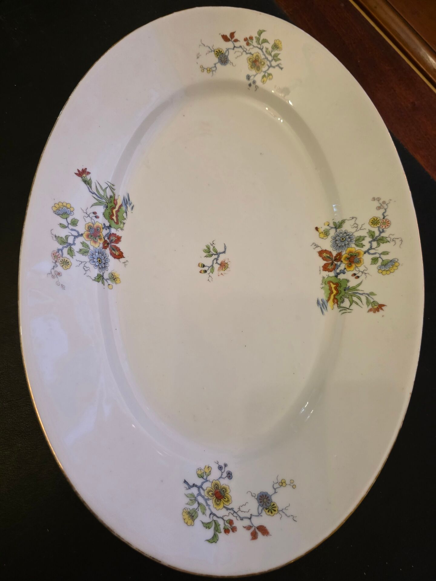 Oval plate