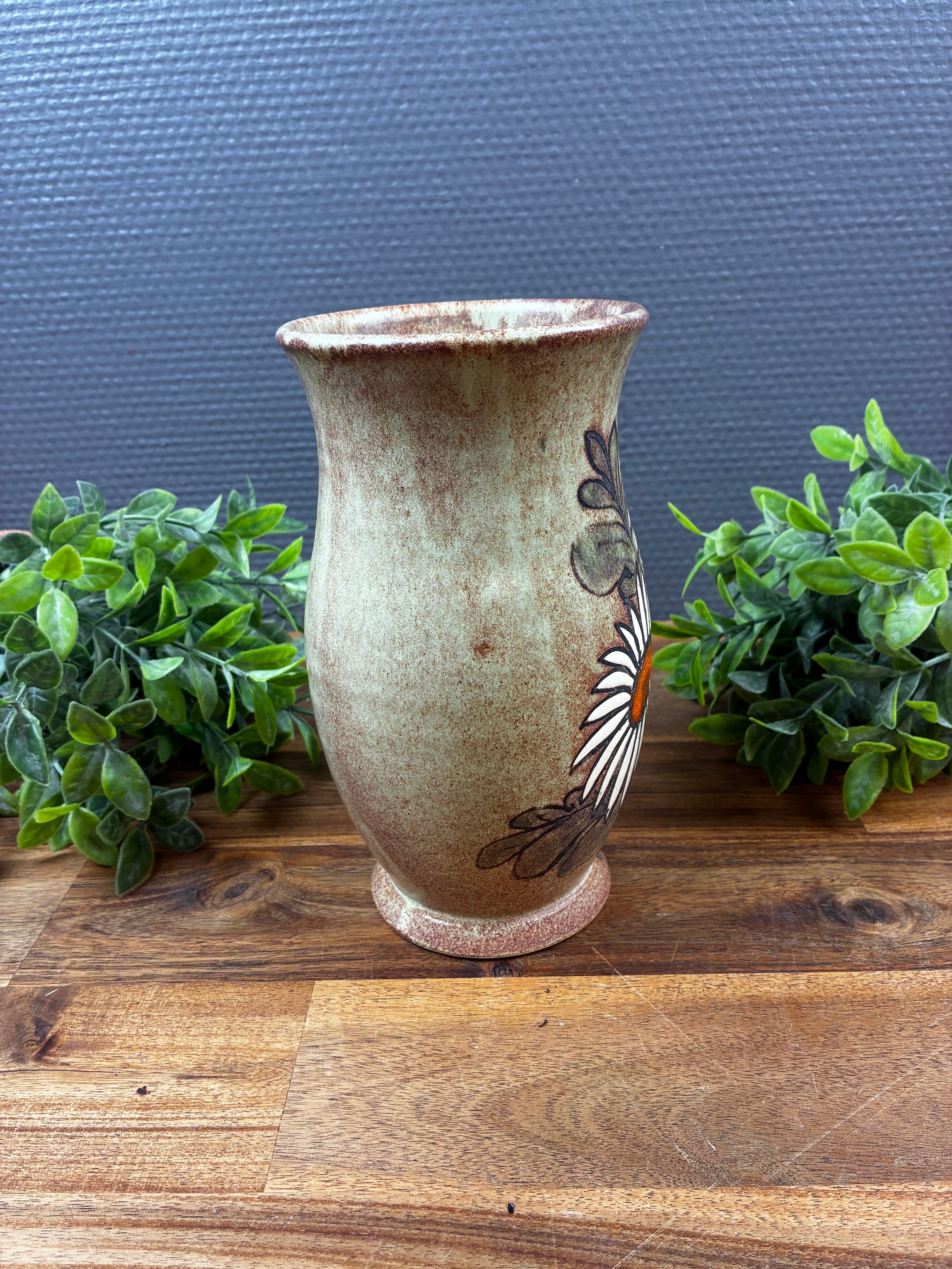Vallauris Vase in Ceramic with Daisy Decor – Vintage 60s/70s