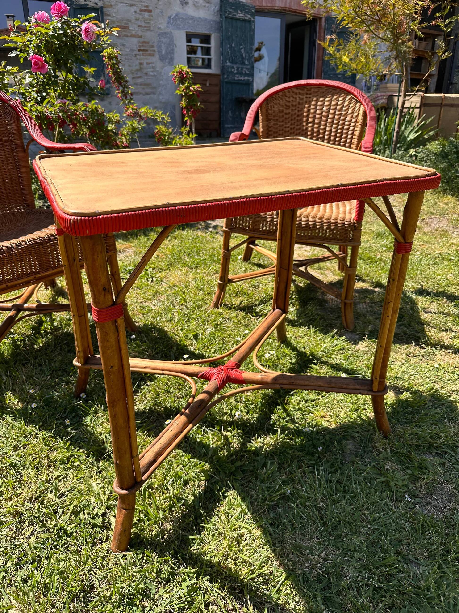 Salon de jardin en rotin vintage