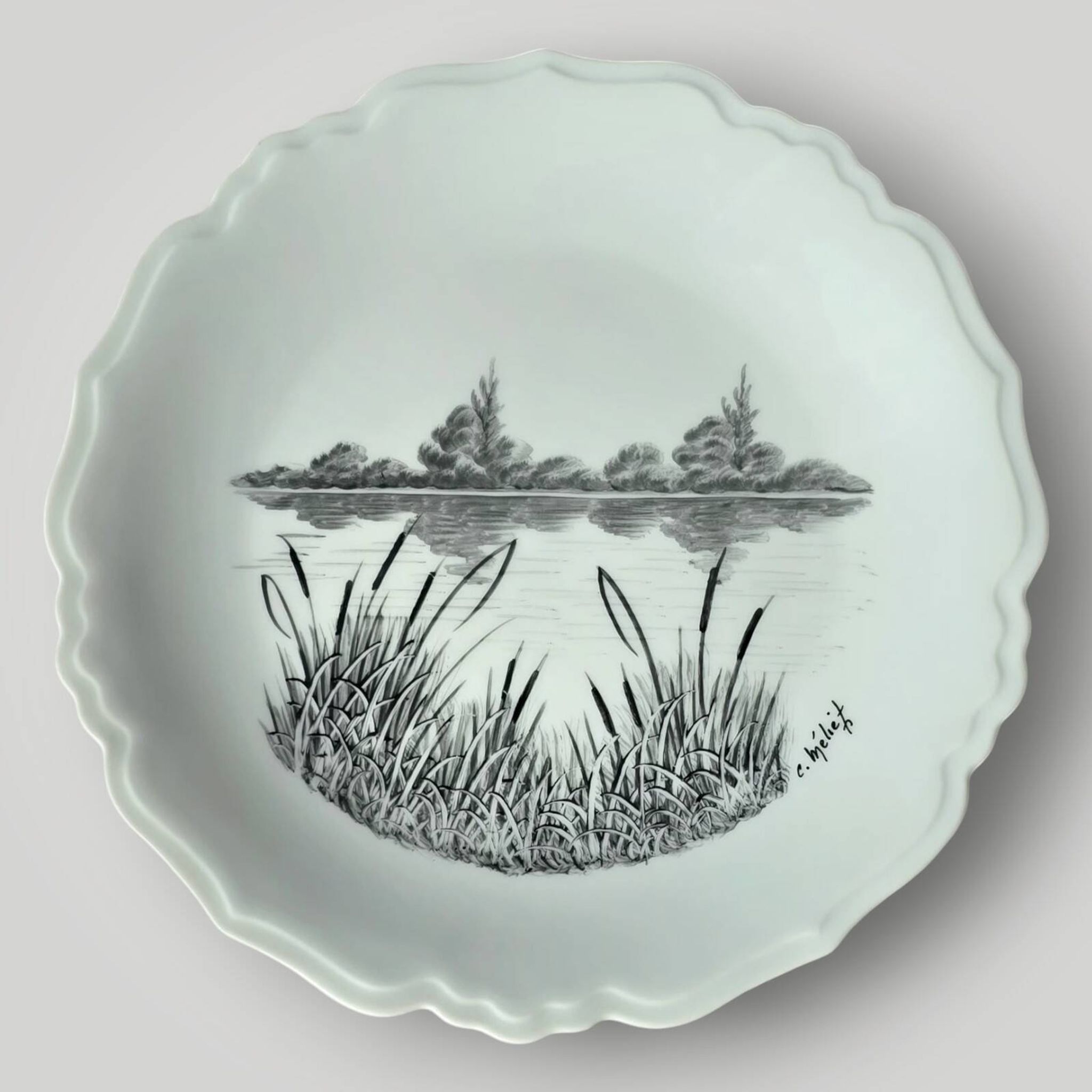 Service de 13 assiettes vintage de Limoges décorées à la main