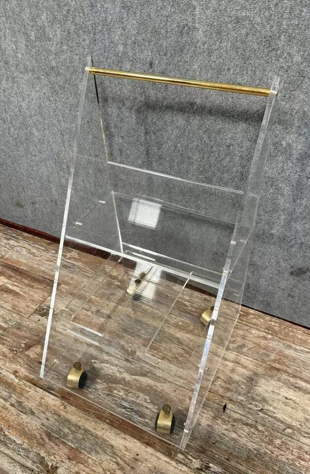 Italian work from the 1980s: bar cart on wheels in altuglas