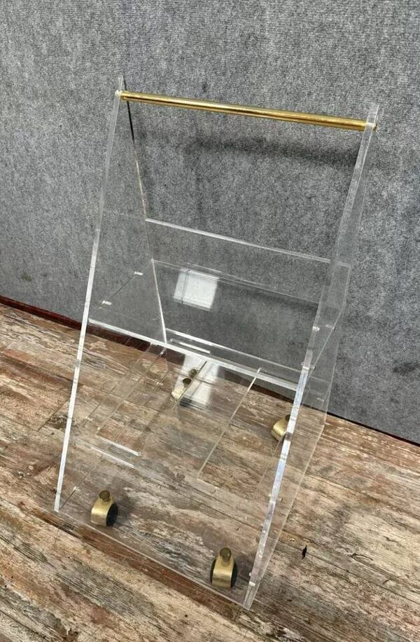 Travail italien des années 1980 : charriot bar a roulettes en altuglas