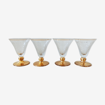 Set of 4 glasses engraved with golden foot