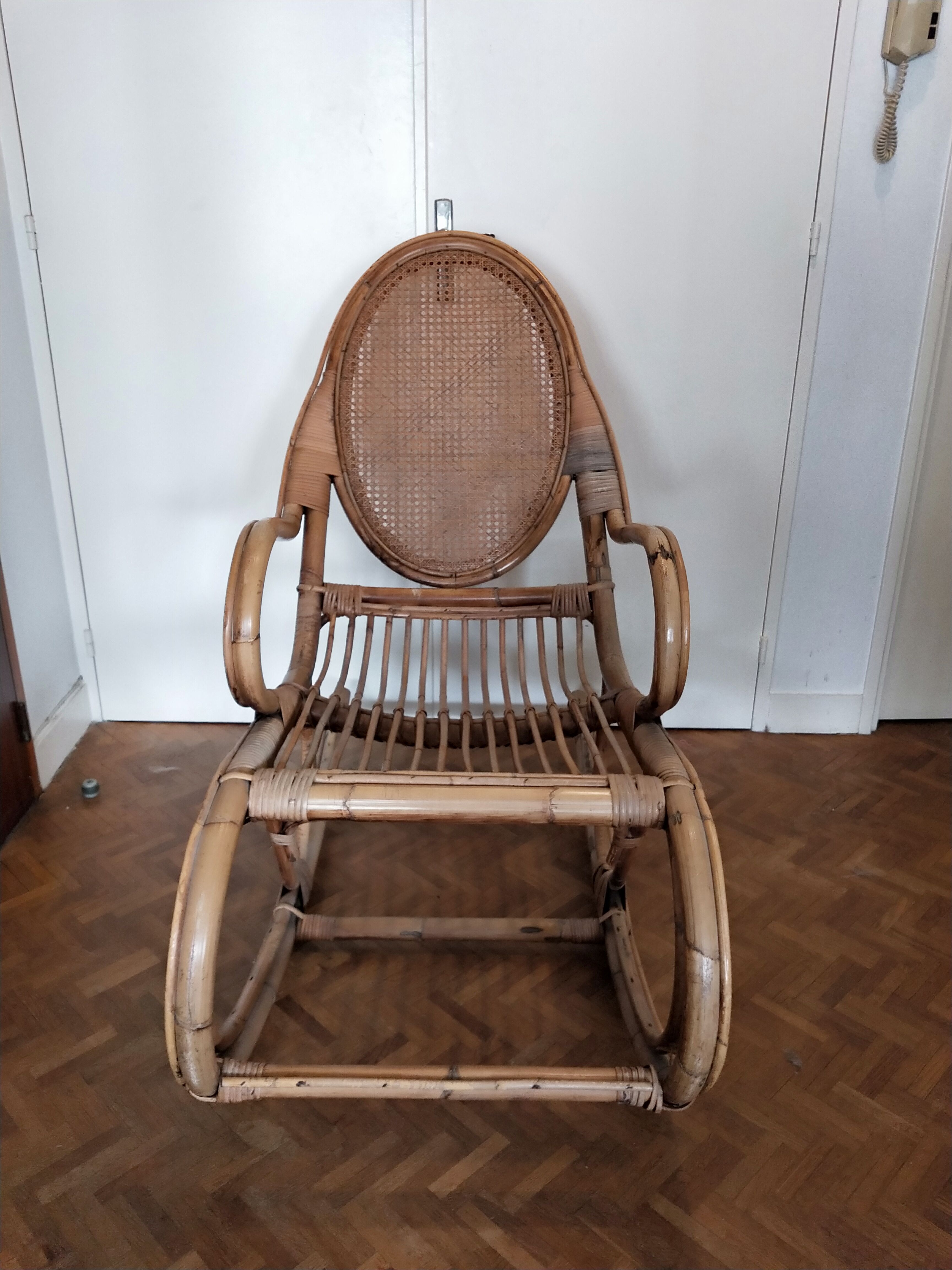 Rocking-chair rattan and canning