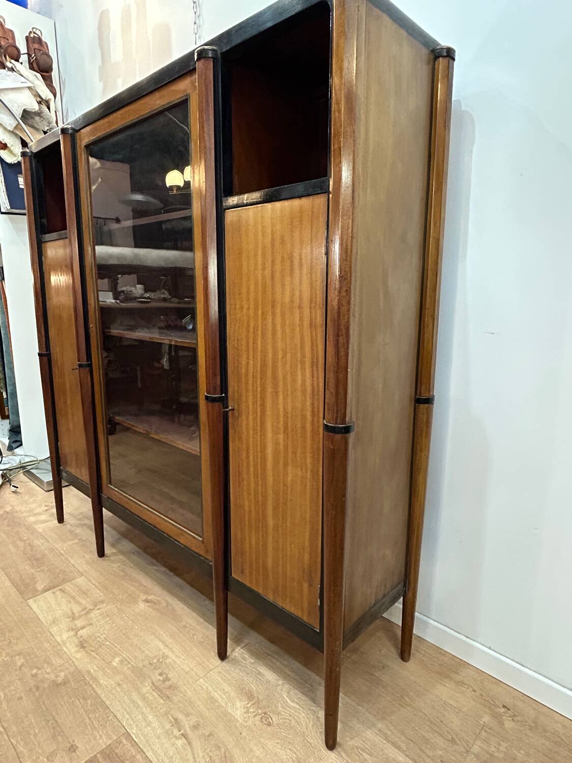 Modernist display library