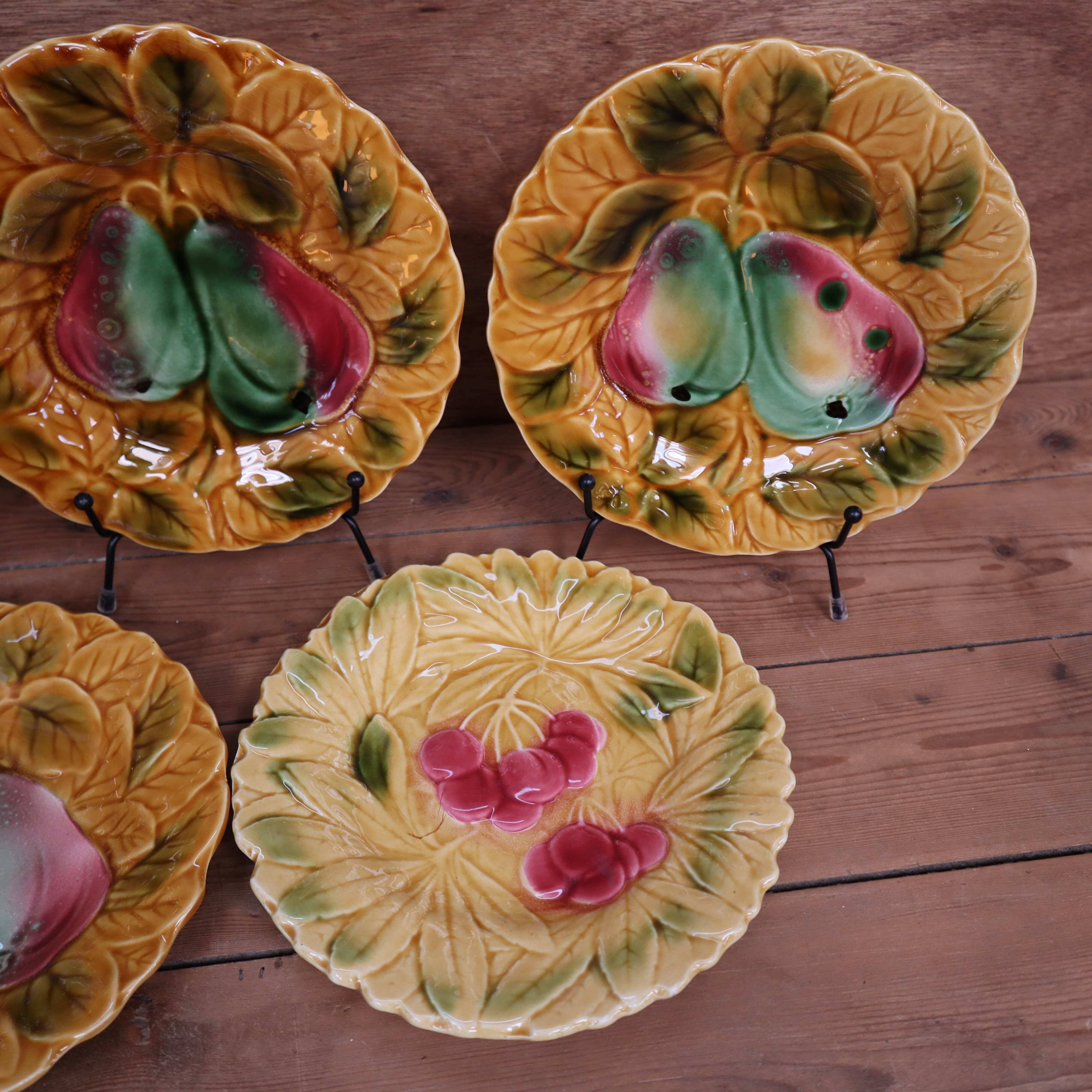 Set of 5 Sarreguemines slip dessert plates with fruit decoration