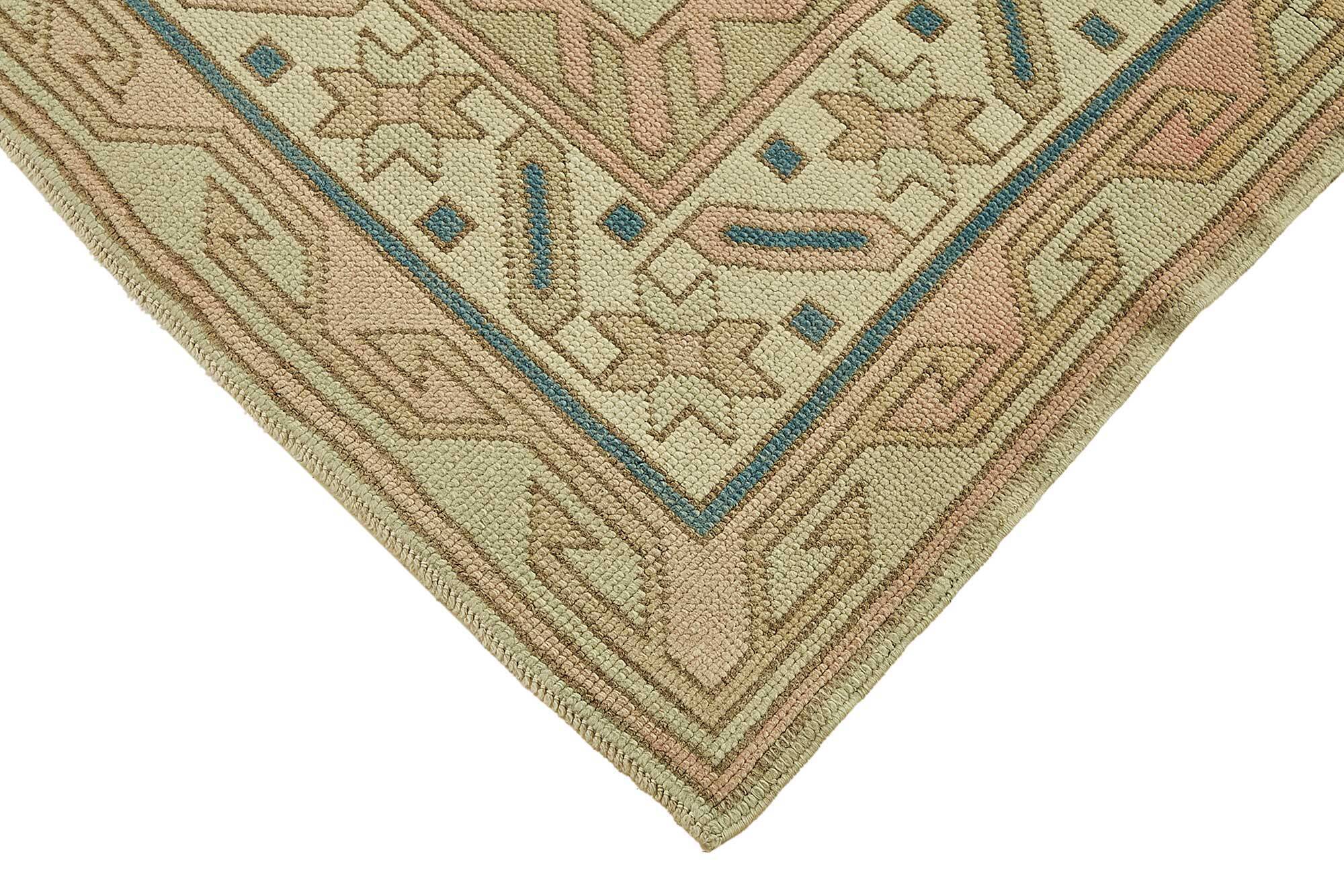 Turkish Vintage Anatolian Rug 134 cm x 205 cm