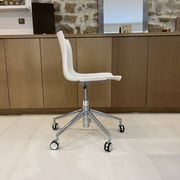 4 Cataifa 46 office chairs by Arper