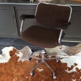 Office chair 70