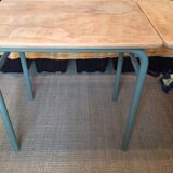 Schoolboy table