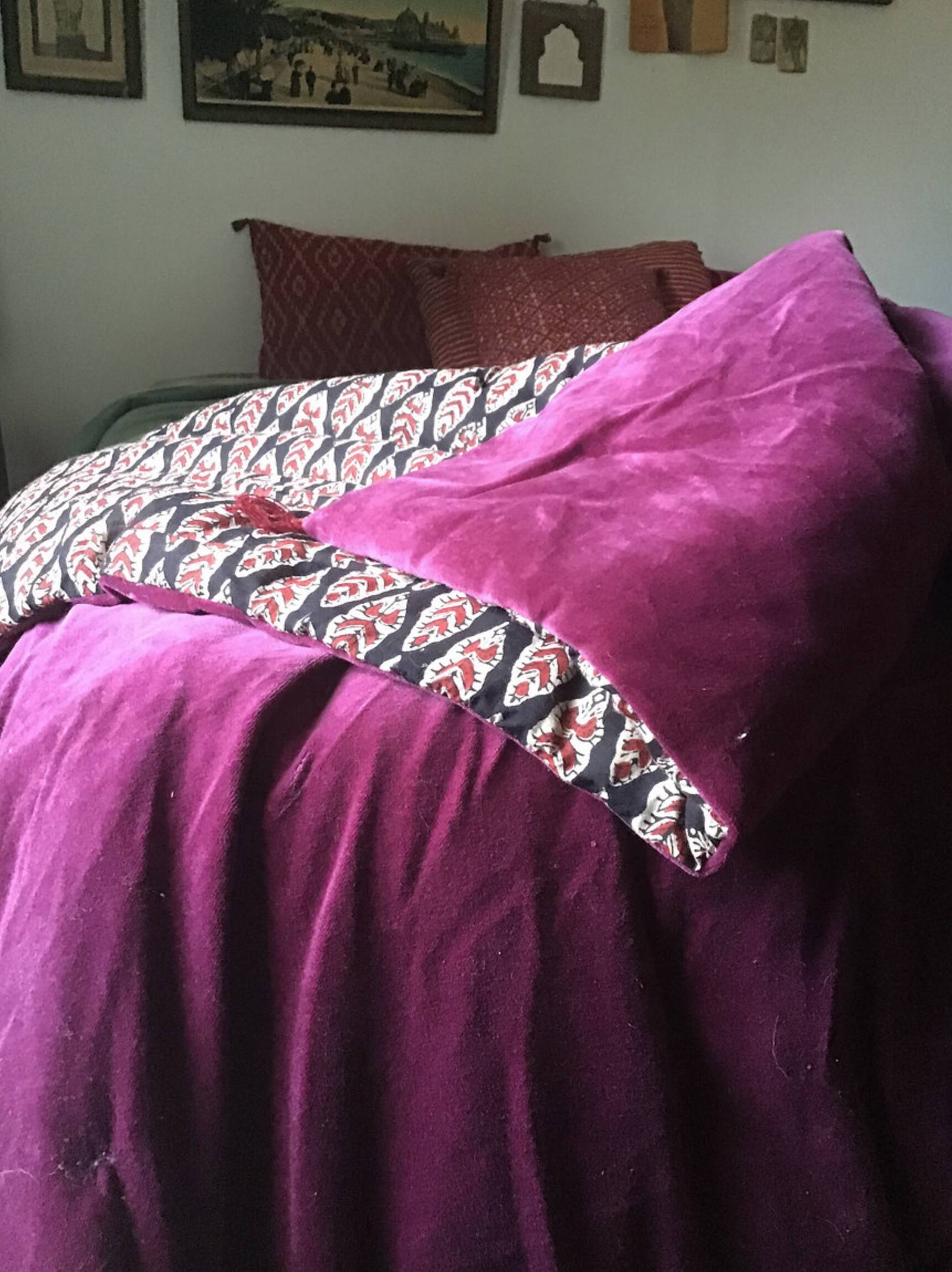 10% cotton velvet quilt, hand printed, artisanal product