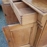 Buffet/serving table