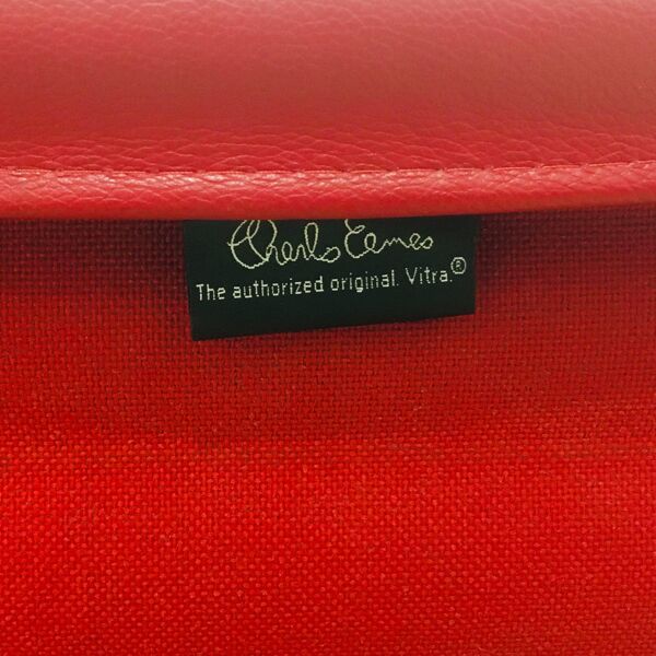 Fauteuils pivotants de Charles & Ray Eames pour Vitra (modèle EA116)