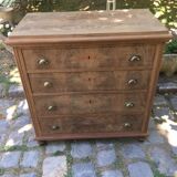 Wooden chest of drawers Mahogany veneers Late nineteenth 4 drawers
