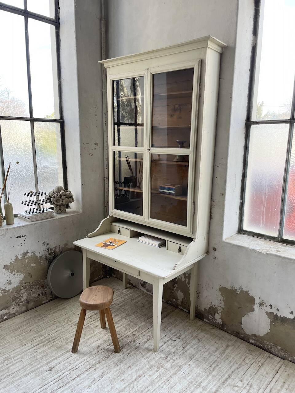 20th century showcase office