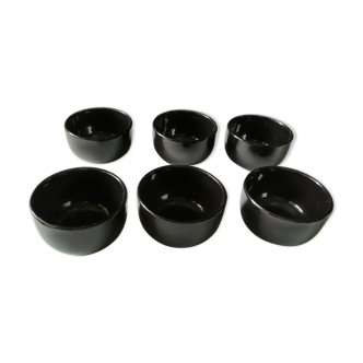 Black vintage stoneware cups