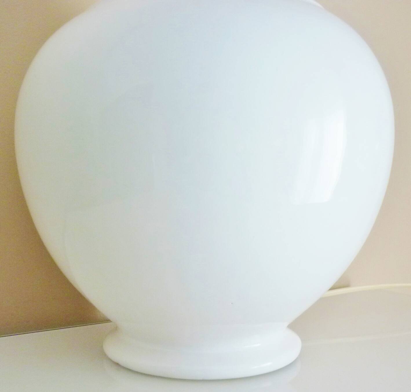 White glazed ceramic lamp, sleek design from the 60s/70s